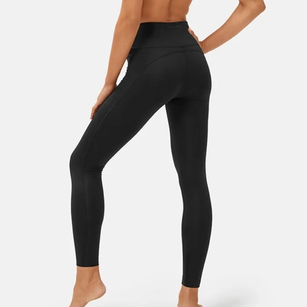 Outdoor Voices Black Flow 7/8 Legging Size Medium Athletic Yoga Compress…